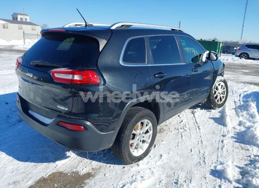 Photo 4 of 2015 Jeep Cherokee LATITUDE (VIN 1C4PJMCB0FW743912)