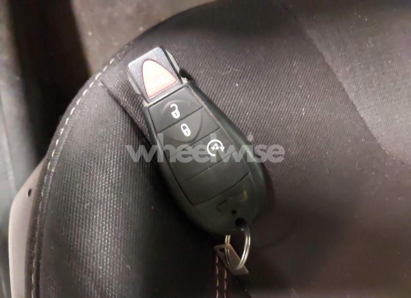 Photo 11 of 2016 Jeep Cherokee LATITUDE (VIN 1C4PJMCB0GW148320)