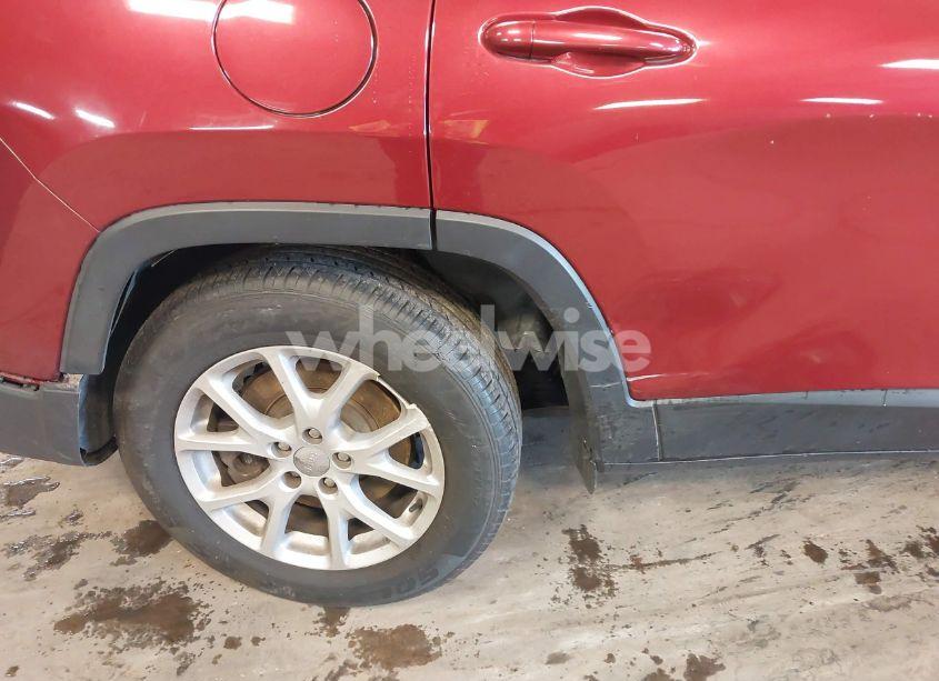 Photo 17 of 2016 Jeep Cherokee LATITUDE (VIN 1C4PJMCB0GW148320)