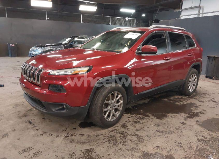 Photo 2 of 2016 Jeep Cherokee LATITUDE (VIN 1C4PJMCB0GW148320)