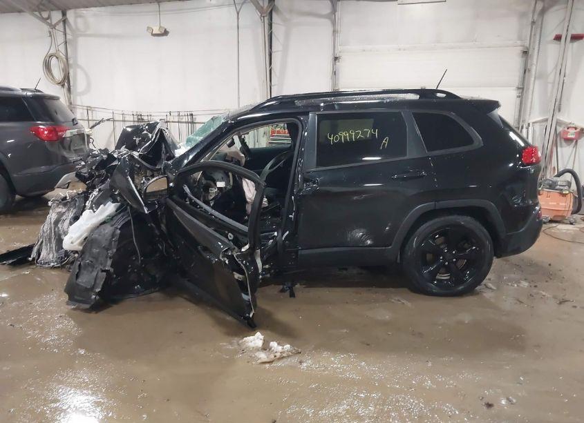 Photo 13 of 2016 Jeep Cherokee ALTITUDE (VIN 1C4PJMCB0GW152531)