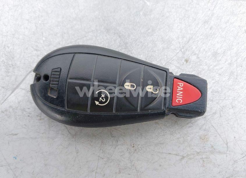 Photo 11 of 2016 Jeep Cherokee LATITUDE (VIN 1C4PJMCB0GW245226)