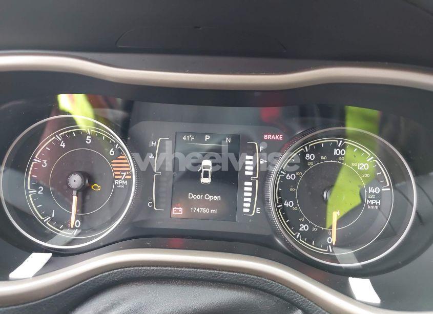 Photo 7 of 2016 Jeep Cherokee LATITUDE (VIN 1C4PJMCB0GW245226)