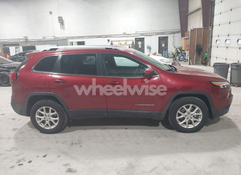 Photo 13 of 2016 Jeep Cherokee LATITUDE (VIN 1C4PJMCB0GW359193)