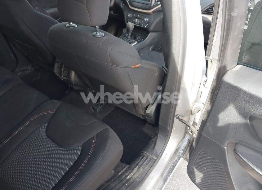 Photo 8 of 2017 Jeep Cherokee 75TH ANNIVERSARY EDITION 4X4 (VIN 1C4PJMCB0HW509286)