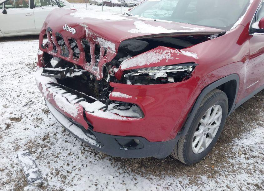 Photo 6 of 2017 Jeep Cherokee LATITUDE 4X4 (VIN 1C4PJMCB0HW537668)