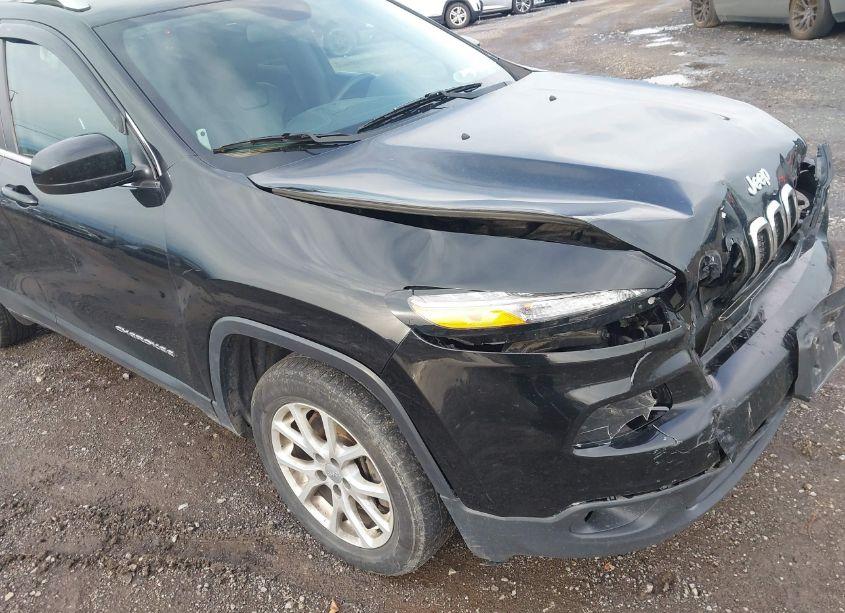 Photo 17 of 2017 Jeep Cherokee LATITUDE 4X4 (VIN 1C4PJMCB0HW590659)