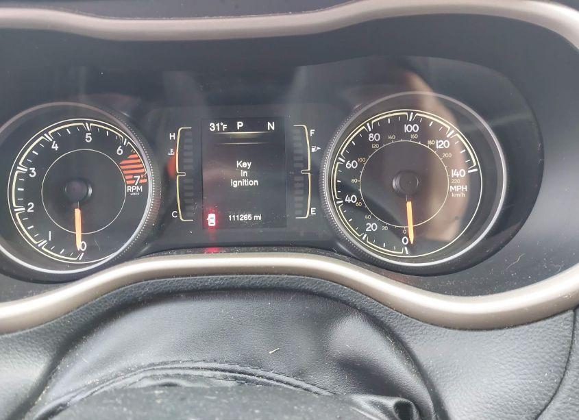 Photo 7 of 2017 Jeep Cherokee LATITUDE 4X4 (VIN 1C4PJMCB0HW590659)