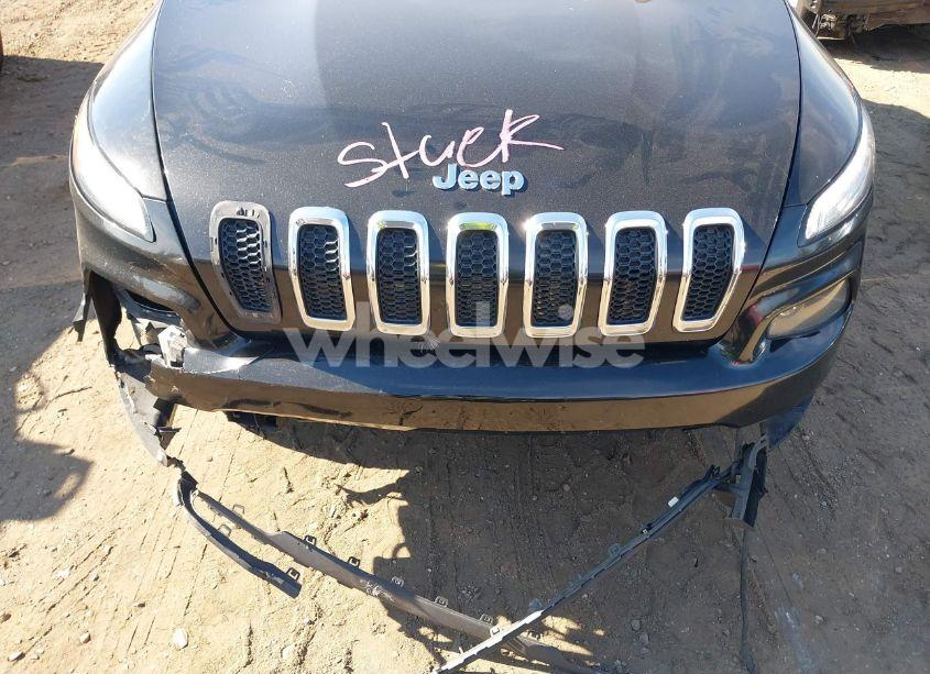 Photo 10 of 2017 Jeep Cherokee LATITUDE 4X4 (VIN 1C4PJMCB0HW665599)