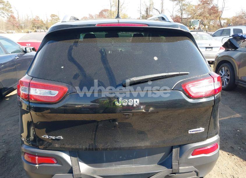 Photo 16 of 2017 Jeep Cherokee LATITUDE 4X4 (VIN 1C4PJMCB0HW665599)