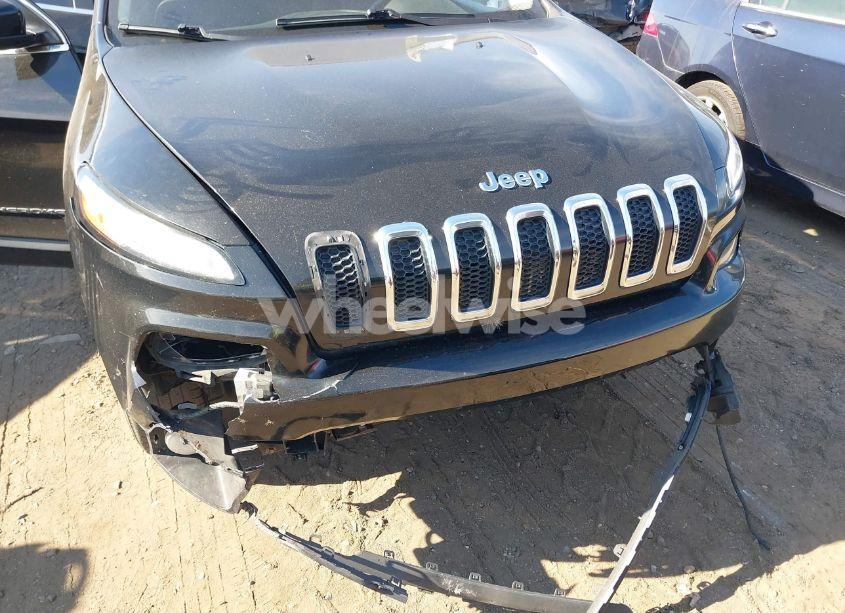 Photo 6 of 2017 Jeep Cherokee LATITUDE 4X4 (VIN 1C4PJMCB0HW665599)