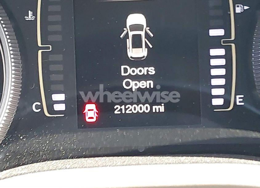 Photo 7 of 2017 Jeep Cherokee LATITUDE 4X4 (VIN 1C4PJMCB0HW665599)