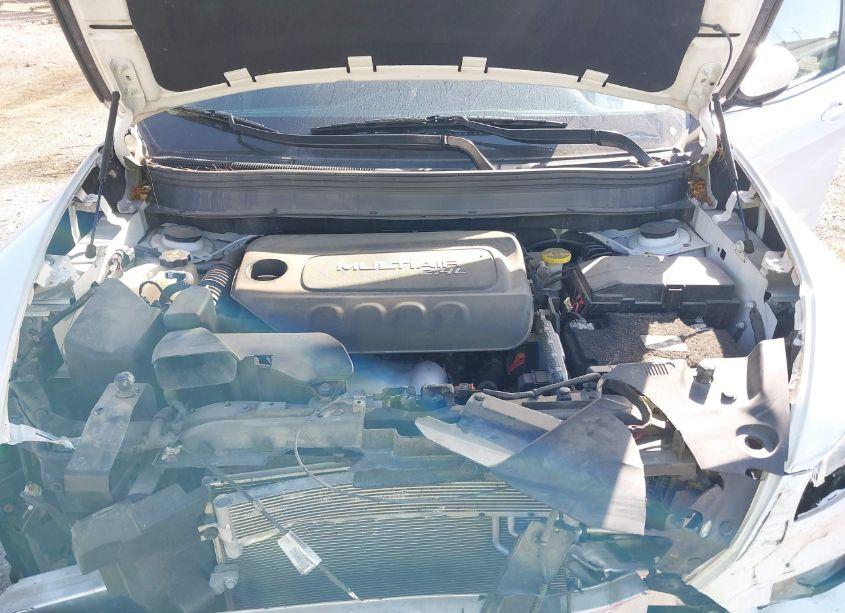 Photo 10 of 2018 Jeep Cherokee LATITUDE 4X4 (VIN 1C4PJMCB0JD614797)