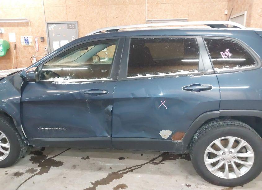 Photo 14 of 2020 Jeep Cherokee LATITUDE 4X4 (VIN 1C4PJMCB0LD505629)