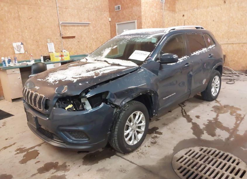 Photo 2 of 2020 Jeep Cherokee LATITUDE 4X4 (VIN 1C4PJMCB0LD505629)
