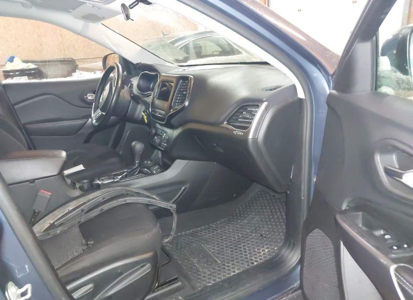 Photo 5 of 2020 Jeep Cherokee LATITUDE 4X4 (VIN 1C4PJMCB0LD505629)