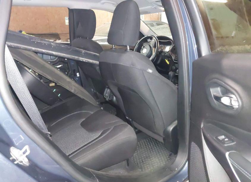 Photo 8 of 2020 Jeep Cherokee LATITUDE 4X4 (VIN 1C4PJMCB0LD505629)