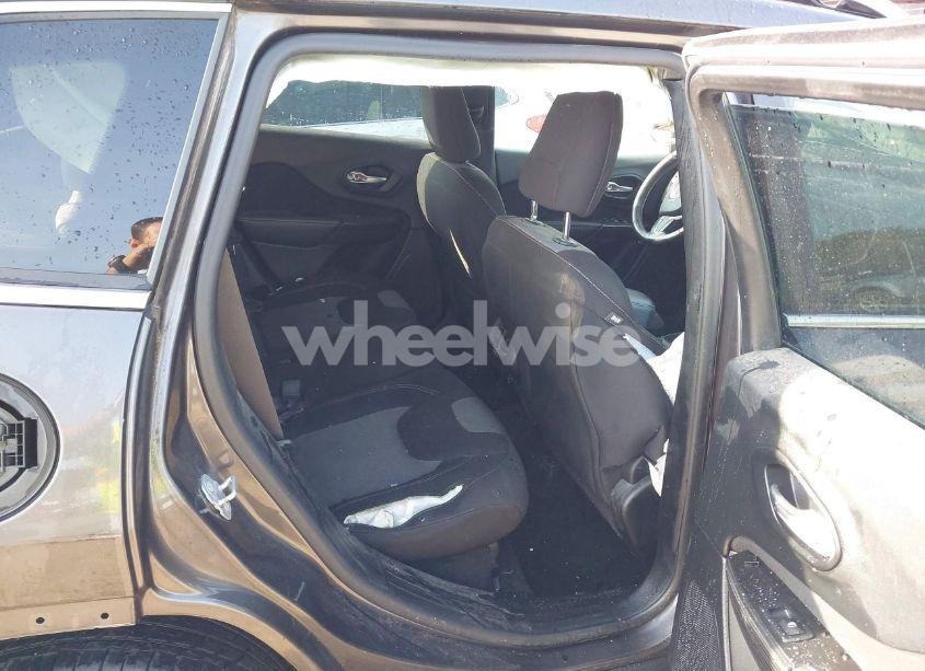 Photo 8 of 2014 Jeep Cherokee LATITUDE (VIN 1C4PJMCB1EW208389)