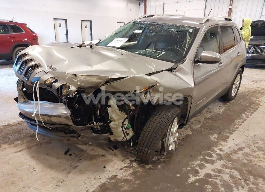 Photo 12 of 2014 Jeep Cherokee LATITUDE (VIN 1C4PJMCB1EW220350)