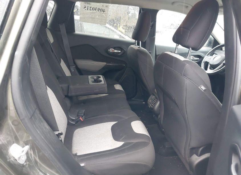 Photo 8 of 2014 Jeep Cherokee LATITUDE (VIN 1C4PJMCB1EW259925)