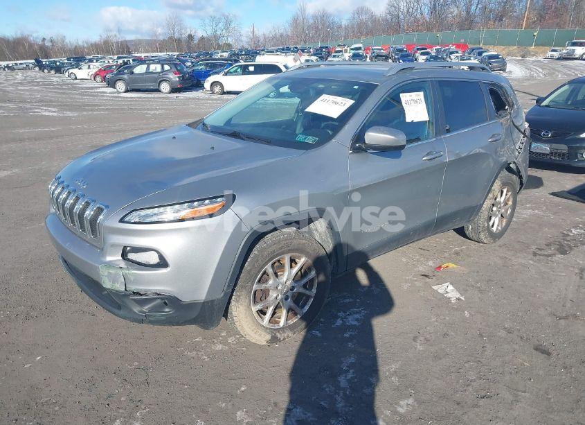 Photo 2 of 2014 Jeep Cherokee LATITUDE (VIN 1C4PJMCB1EW297817)