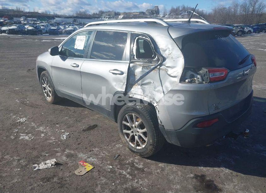 Photo 3 of 2014 Jeep Cherokee LATITUDE (VIN 1C4PJMCB1EW297817)