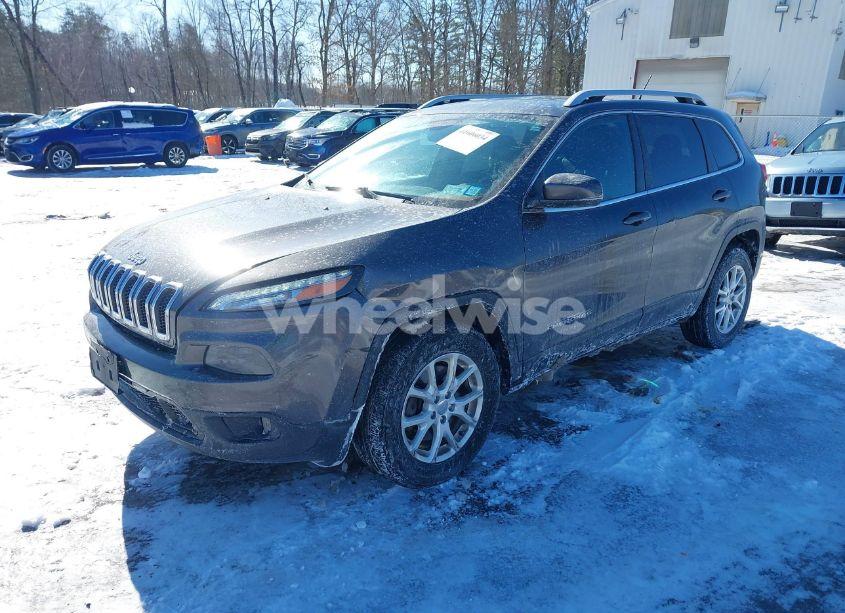 Photo 2 of 2015 Jeep Cherokee LATITUDE (VIN 1C4PJMCB1FW625707)