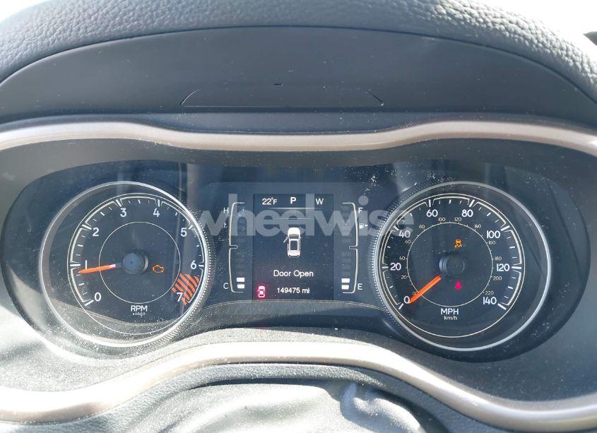 Photo 7 of 2015 Jeep Cherokee LATITUDE (VIN 1C4PJMCB1FW625707)