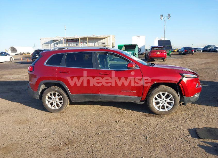 Photo 13 of 2015 Jeep Cherokee LATITUDE (VIN 1C4PJMCB1FW733860)