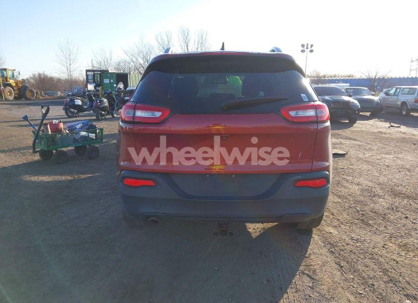 Photo 16 of 2015 Jeep Cherokee LATITUDE (VIN 1C4PJMCB1FW733860)