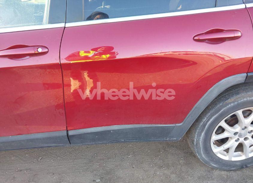 Photo 18 of 2015 Jeep Cherokee LATITUDE (VIN 1C4PJMCB1FW733860)