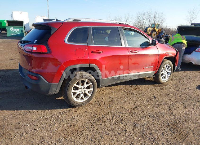 Photo 4 of 2015 Jeep Cherokee LATITUDE (VIN 1C4PJMCB1FW733860)