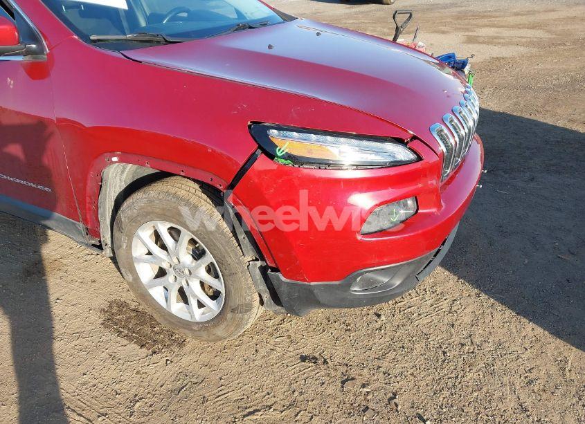 Photo 6 of 2015 Jeep Cherokee LATITUDE (VIN 1C4PJMCB1FW733860)