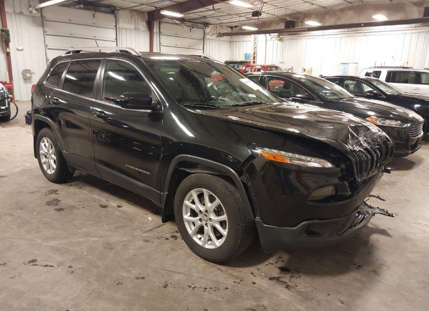 2015 Jeep Cherokee LATITUDE (VIN 1C4PJMCB1FW744051) main photo