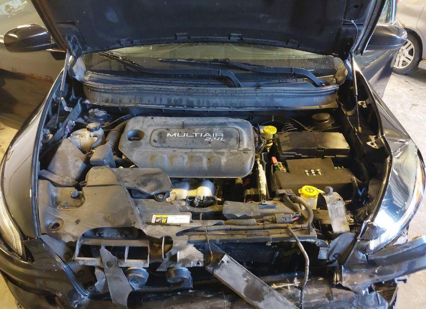 Photo 10 of 2015 Jeep Cherokee LATITUDE (VIN 1C4PJMCB1FW744051)