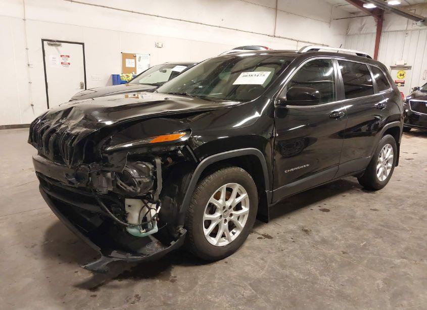 Photo 2 of 2015 Jeep Cherokee LATITUDE (VIN 1C4PJMCB1FW744051)