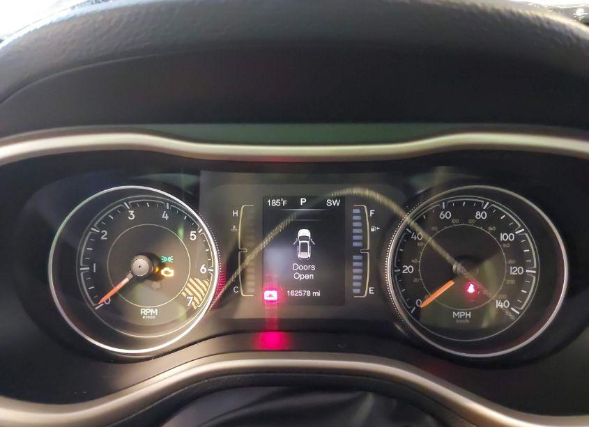 Photo 7 of 2015 Jeep Cherokee LATITUDE (VIN 1C4PJMCB1FW744051)