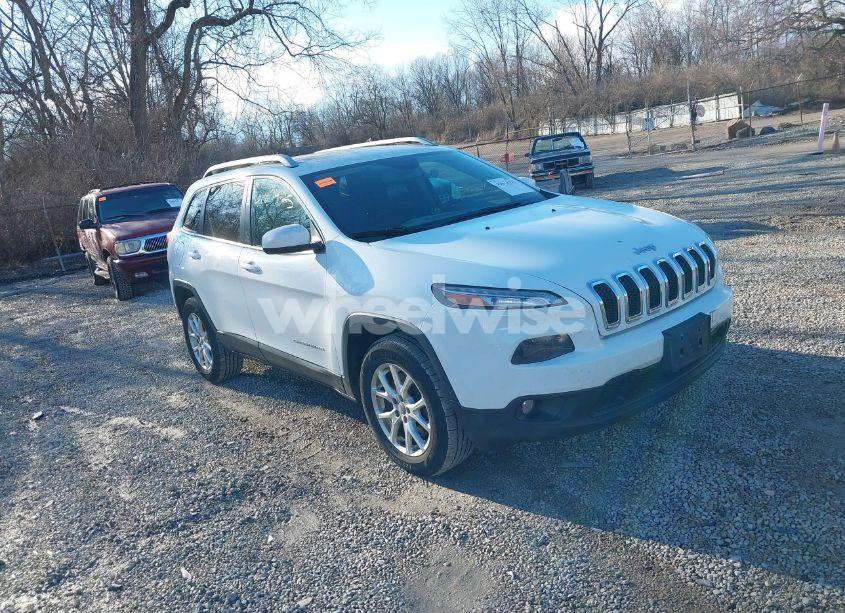 2015 Jeep Cherokee LATITUDE (VIN 1C4PJMCB1FW749766) main photo