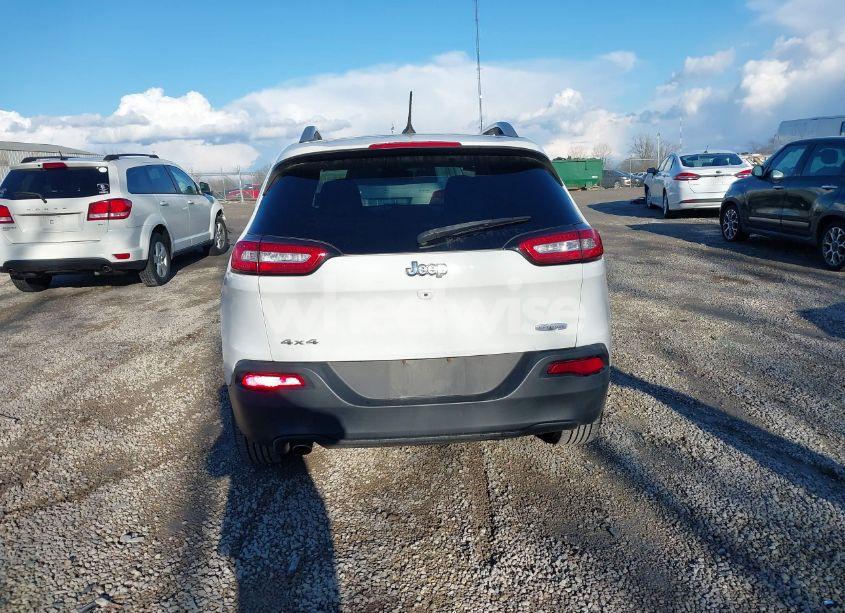 Photo 16 of 2015 Jeep Cherokee LATITUDE (VIN 1C4PJMCB1FW749766)