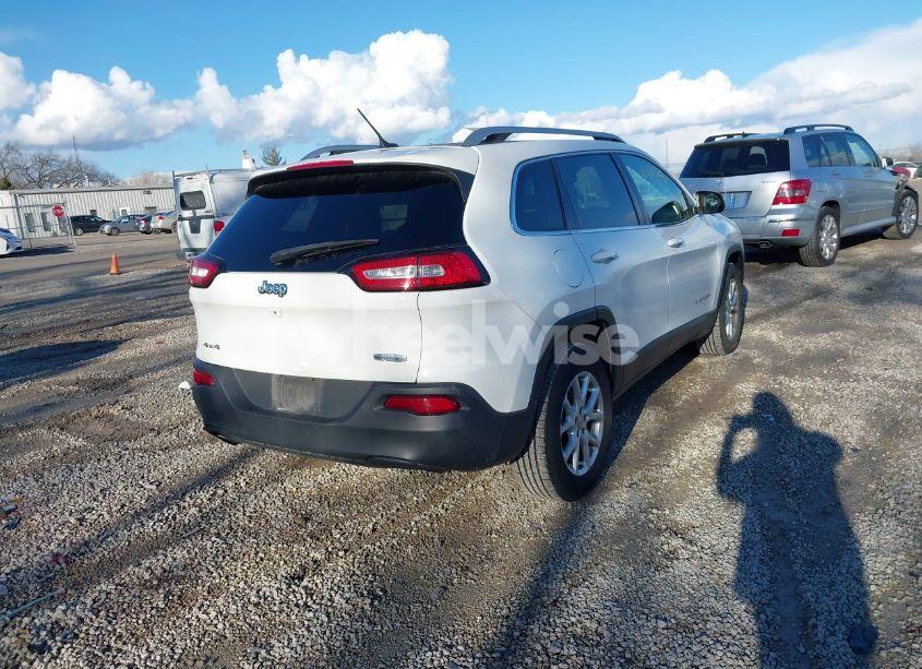 Photo 4 of 2015 Jeep Cherokee LATITUDE (VIN 1C4PJMCB1FW749766)
