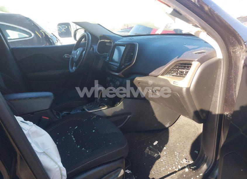 Photo 5 of 2015 Jeep Cherokee LATITUDE ALTITUDE (VIN 1C4PJMCB1FW756538)