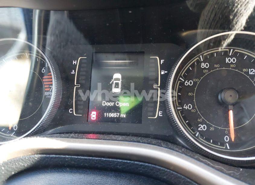 Photo 7 of 2016 Jeep Cherokee LATITUDE (VIN 1C4PJMCB1GW117853)