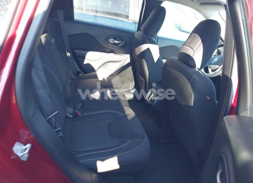 Photo 8 of 2016 Jeep Cherokee LATITUDE (VIN 1C4PJMCB1GW117853)