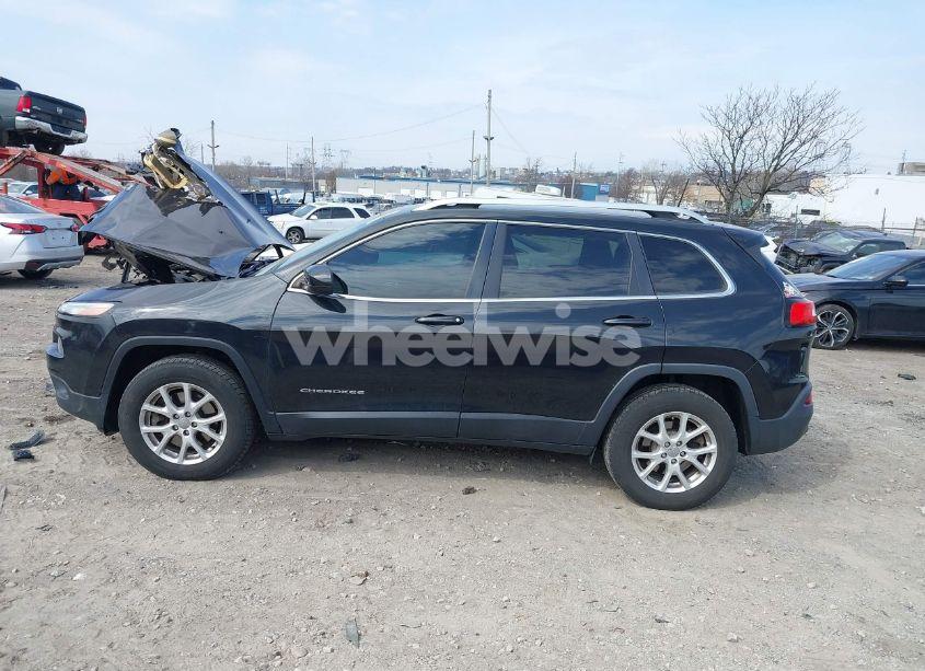 Photo 14 of 2016 Jeep Cherokee LATITUDE (VIN 1C4PJMCB1GW143420)