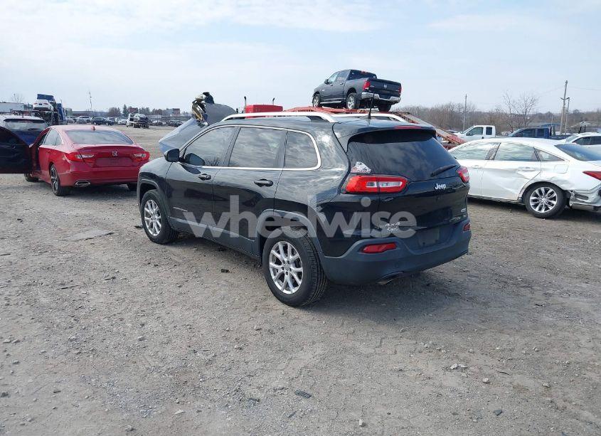 Photo 3 of 2016 Jeep Cherokee LATITUDE (VIN 1C4PJMCB1GW143420)