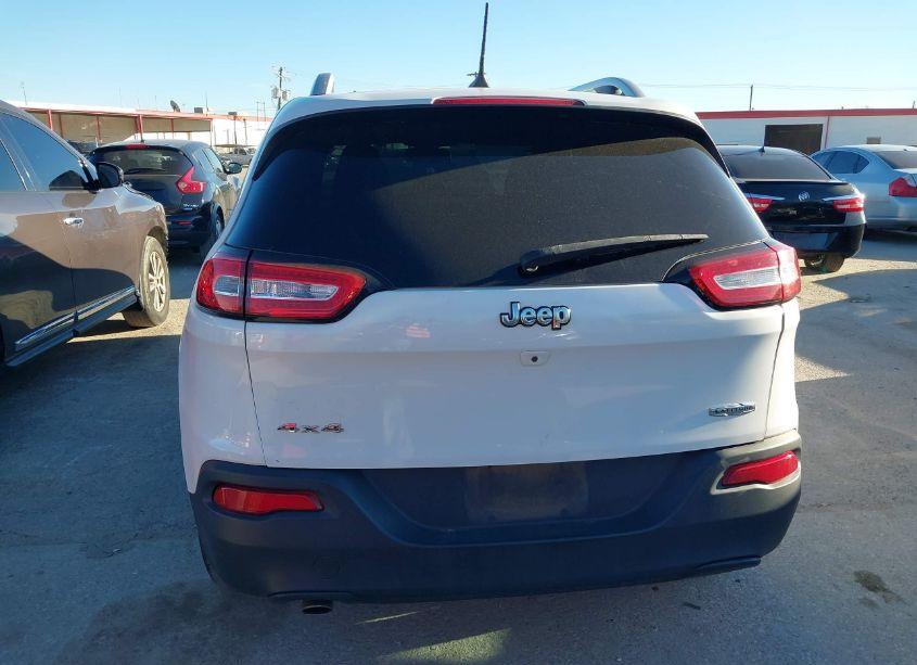 Photo 16 of 2016 Jeep Cherokee LATITUDE (VIN 1C4PJMCB1GW259894)