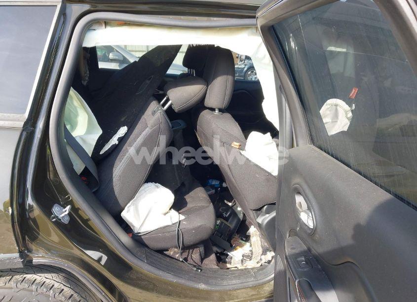 Photo 8 of 2016 Jeep Cherokee 75TH ANNIVERSARY (VIN 1C4PJMCB1GW343942)