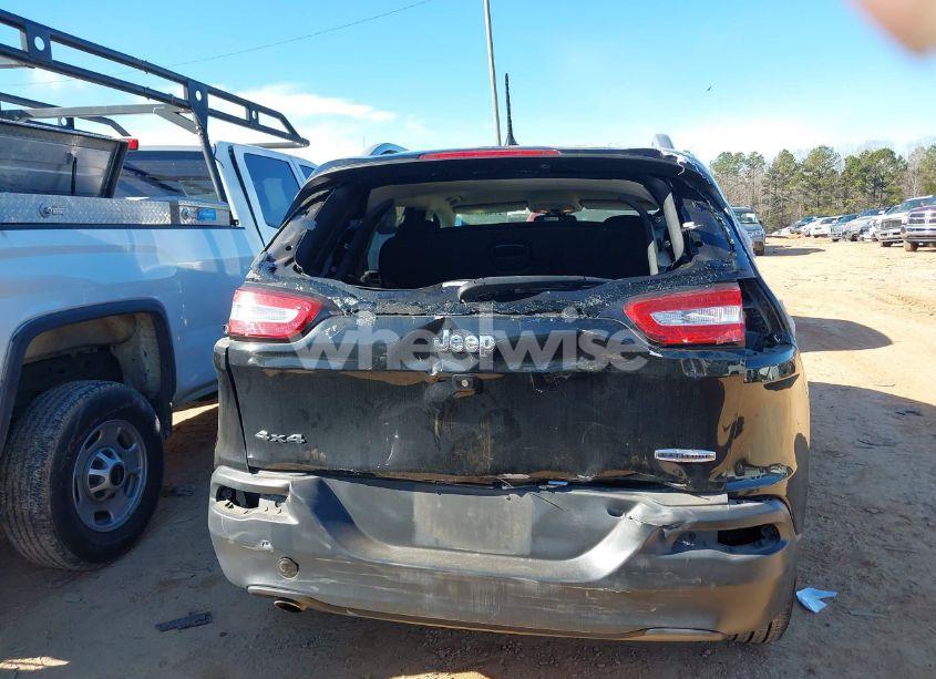 Photo 17 of 2016 Jeep Cherokee LATITUDE (VIN 1C4PJMCB1GW375810)