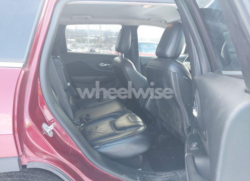 Photo 8 of 2017 Jeep Cherokee LATITUDE 4X4 (VIN 1C4PJMCB1HW537680)