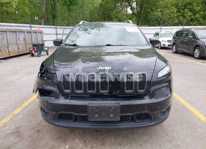 Photo 12 of 2018 Jeep Cherokee LATITUDE 4X4 (VIN 1C4PJMCB1JD509699)